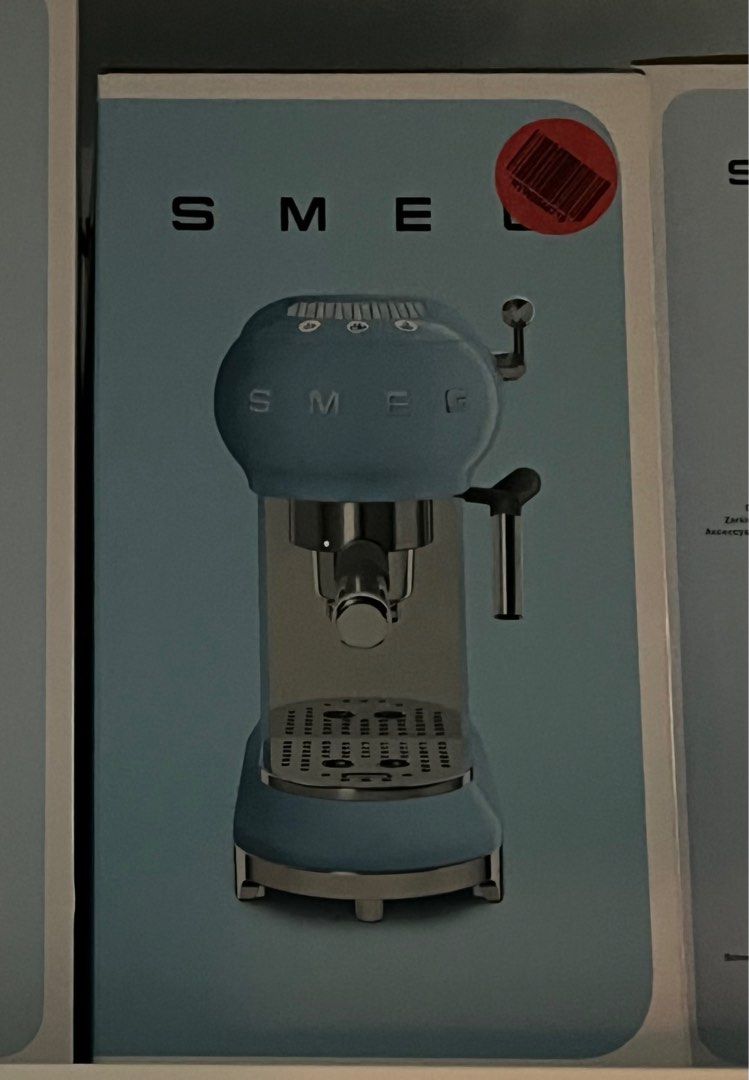 SMEG ECF01 Black Espresso Machine, TV & Home Appliances, Kitchen