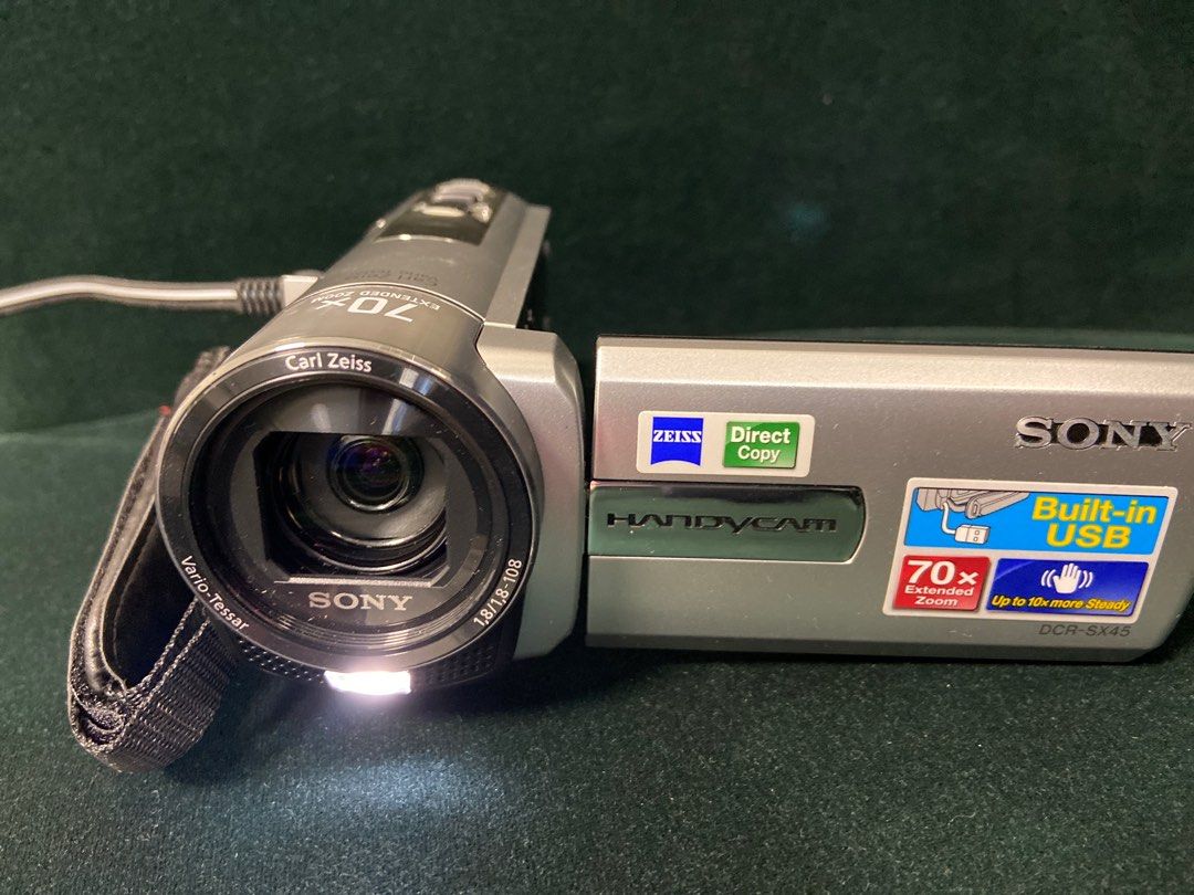 Sony Handycam DCR SX 45 with tripod and extra battery, Photography