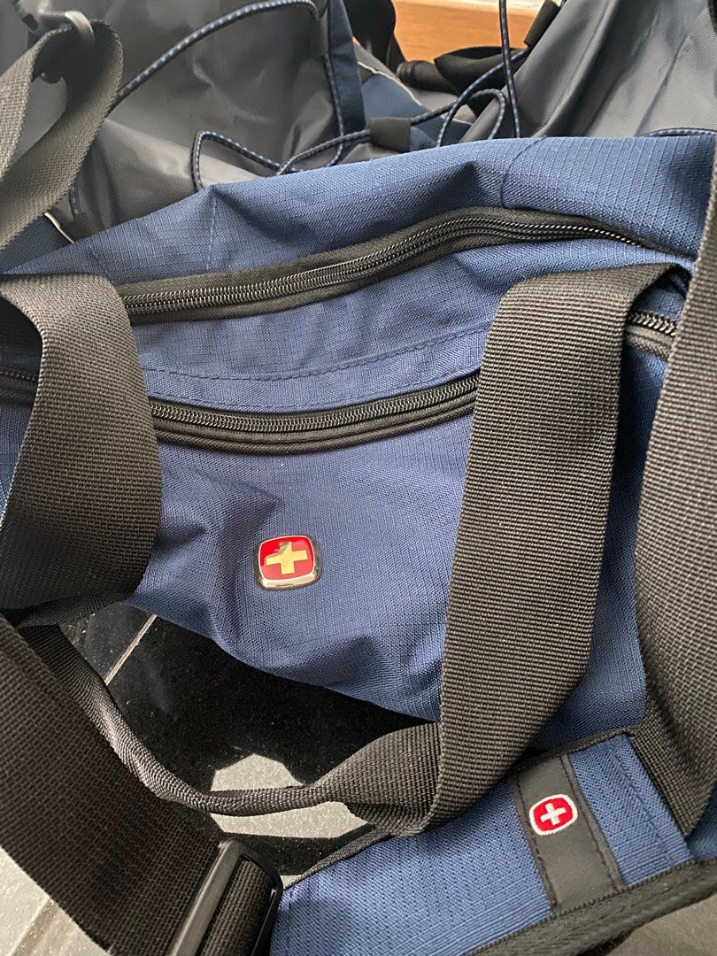 Swiss gear top gym bag