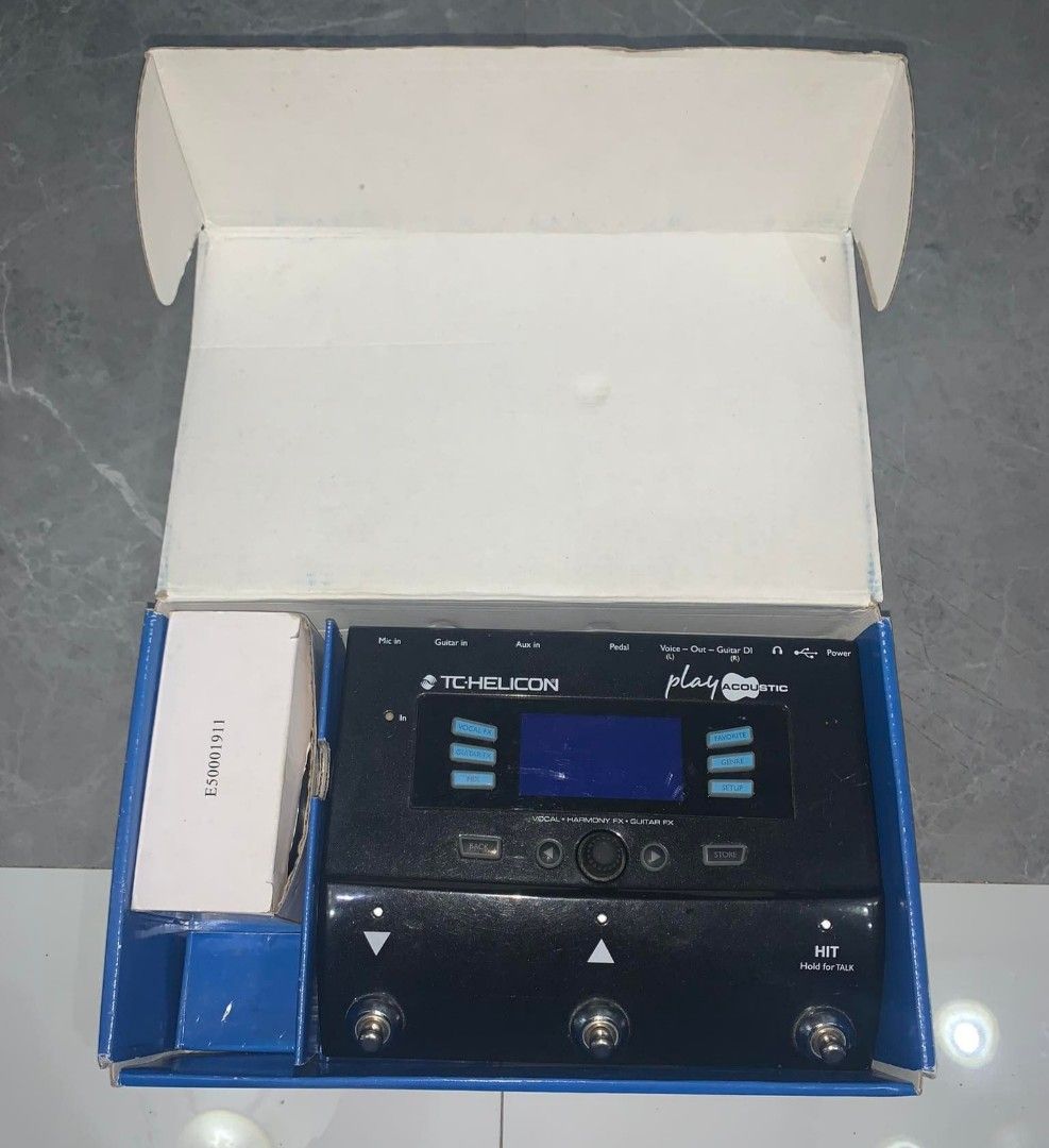 TCHelicon VoiceLive Play Acoustic Guitar and Vocal Effects Processor