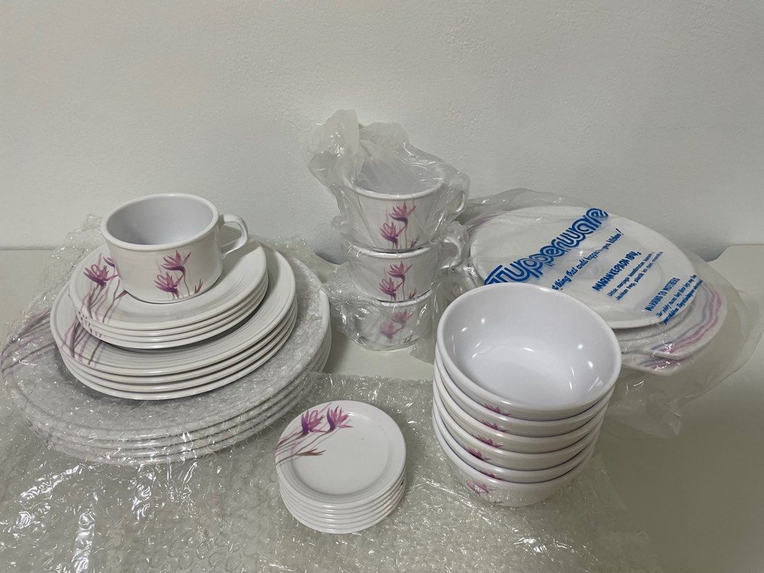 Tupperware dinner set hot sale