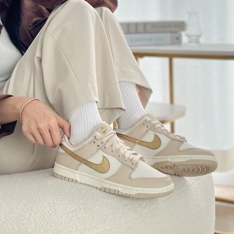 Nike dunk low femme beige online