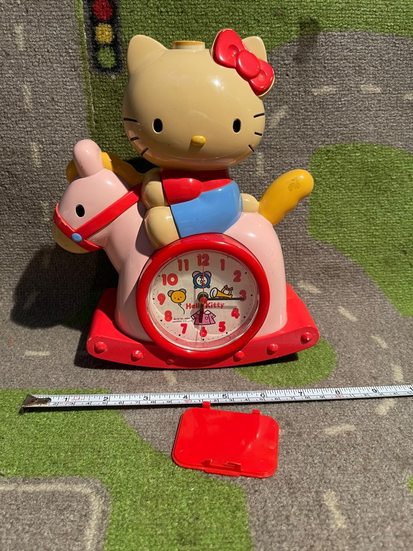 Vintage Sanrio Hello Kitty Alarm Clock 1986 made in Japan Collectors