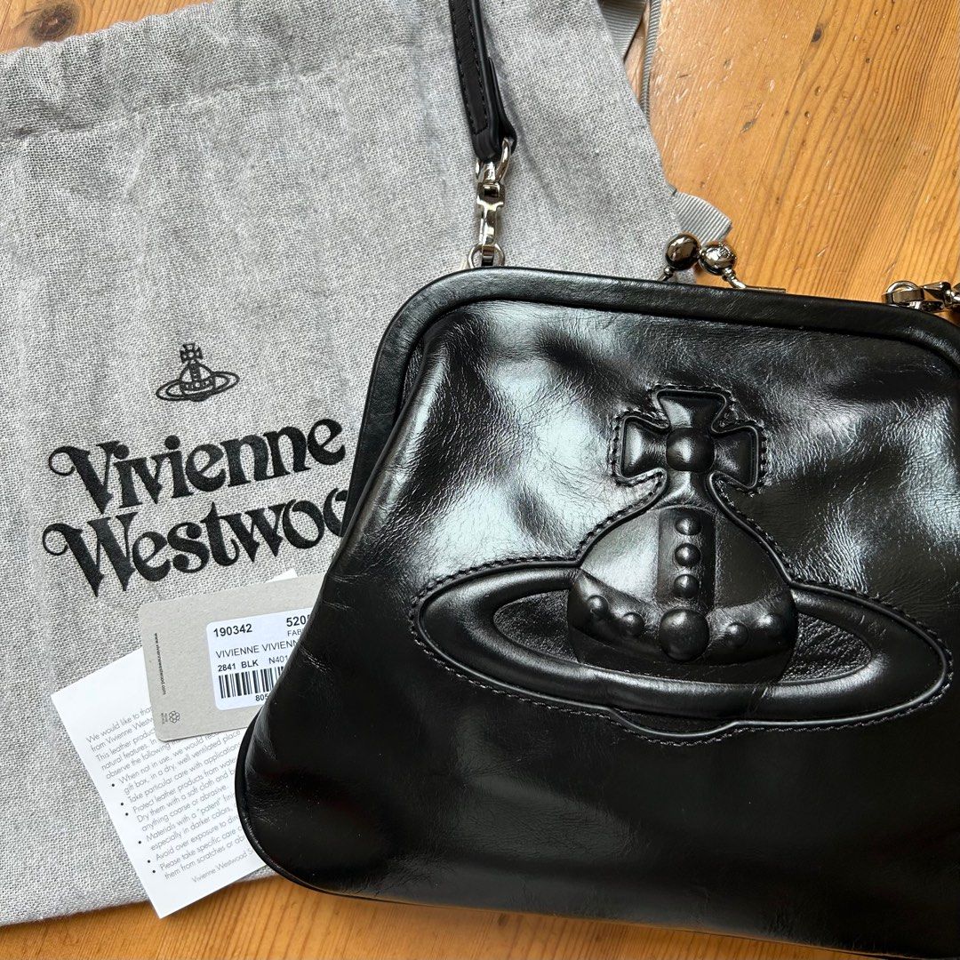 Chelsea vivienne's clutch bag hot sale black