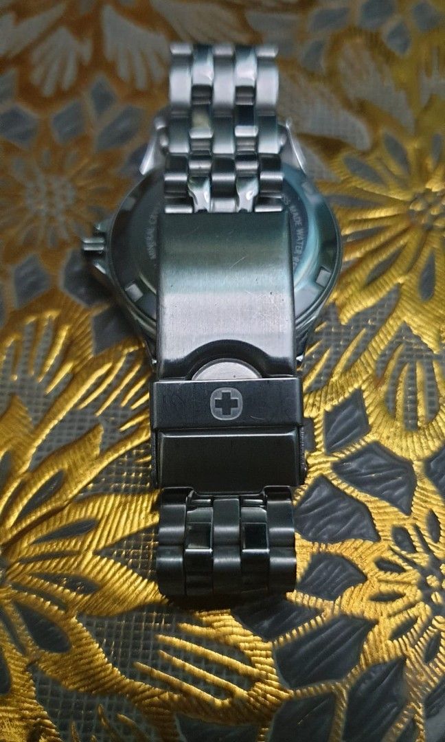 Wenger terragraph stainless steel men's watch review 2025