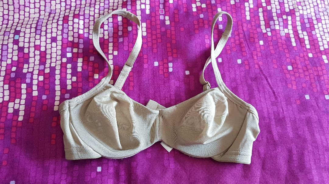 Woolworths underwired Bra from Cape Town, South Africa (size 32A), Women's  Fashion, New Undergarments & Loungewear on Carousell