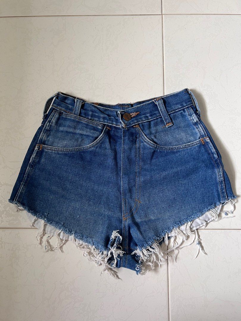 Wrangler Denim Shorts, Women's Fashion, Bottoms, Shorts on Carousell