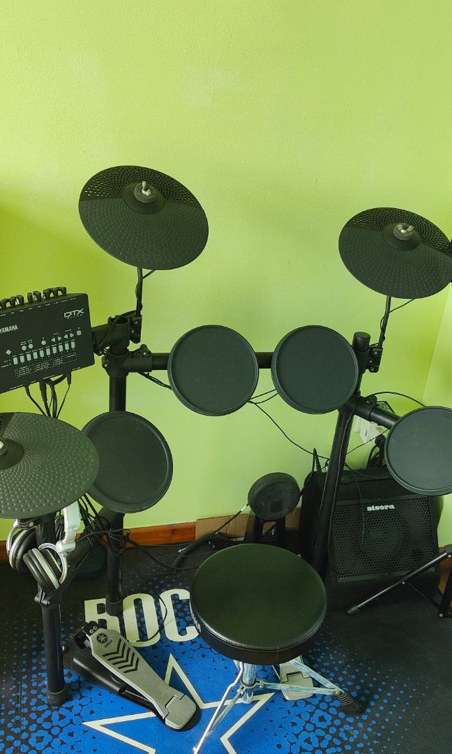 Yamaha electronic drum kit, Hobbies & Toys, Music & Media, Musical