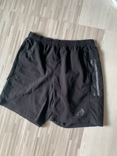 正版二手Adidas運動短褲 L