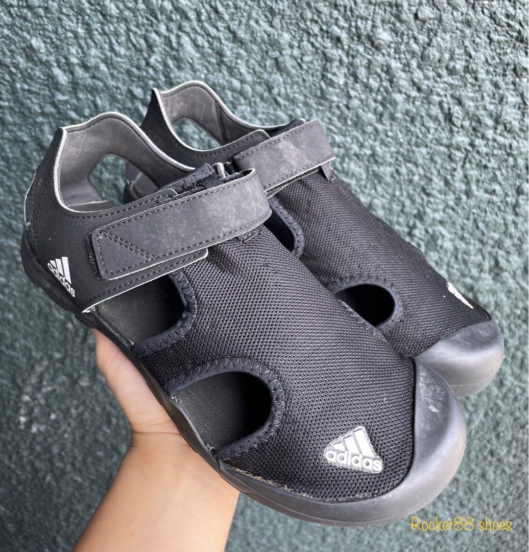 Adidas traxion online sandals