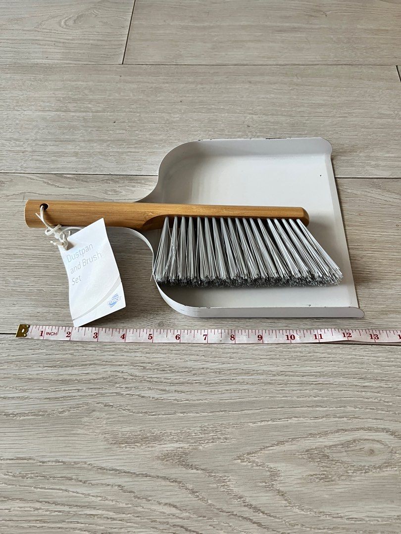 SALE! Aldi Australia Dustpan and Brush Set with issues, Furniture