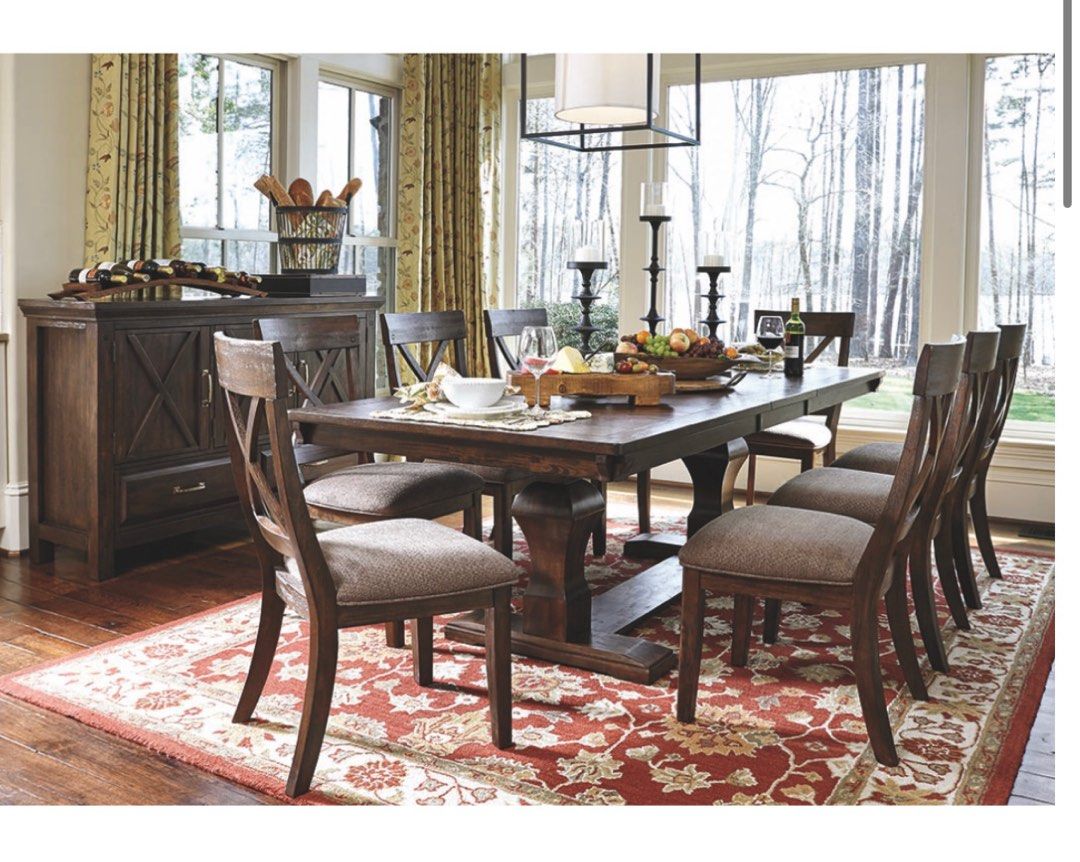 Windville shop dining set
