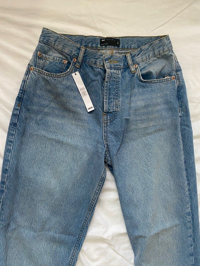 ASOS mid rise straight cut jeans (Category: Jeans) located in San Fernando. Submitted by mhegb (Listing ID 1223056089, Image 1). Description: BRAND NEW (still with tag) Size 30-32 Bought directly on the website .