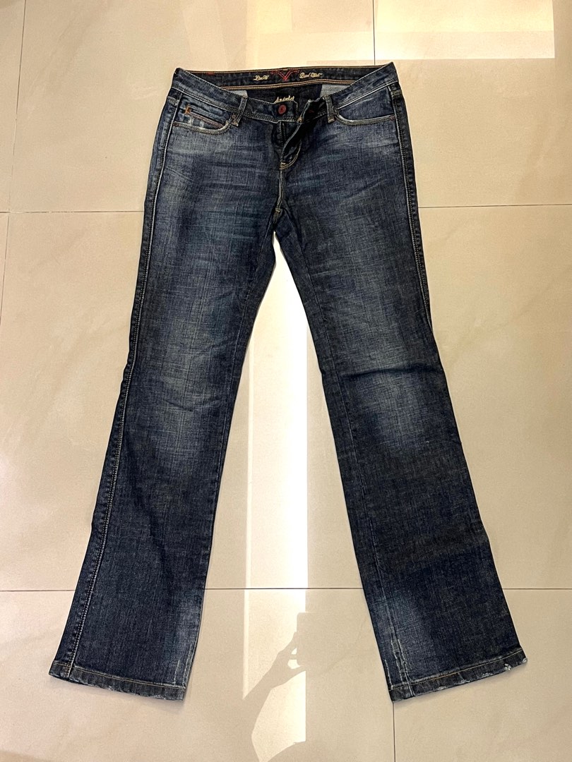 Astrid Jeans, Women's Fashion, Bottoms, Jeans & Leggings on Carousell