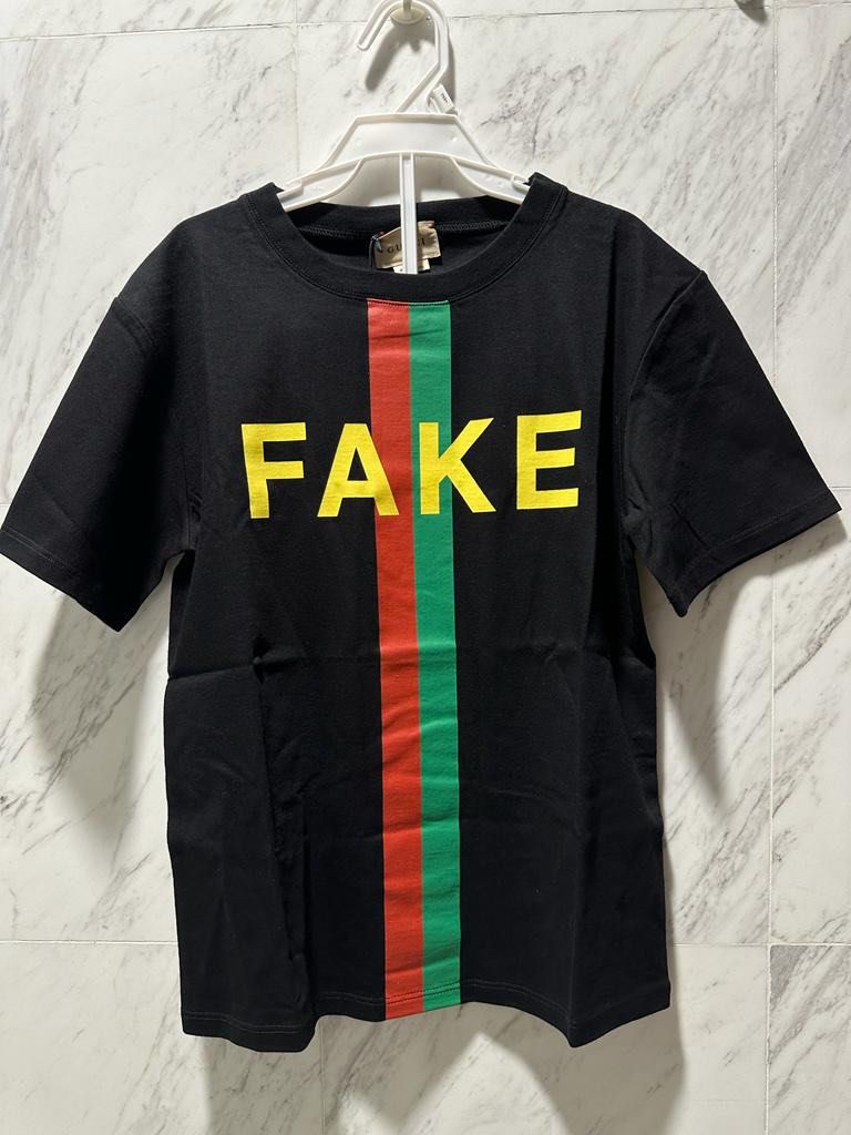 Magliette outlet gucci false