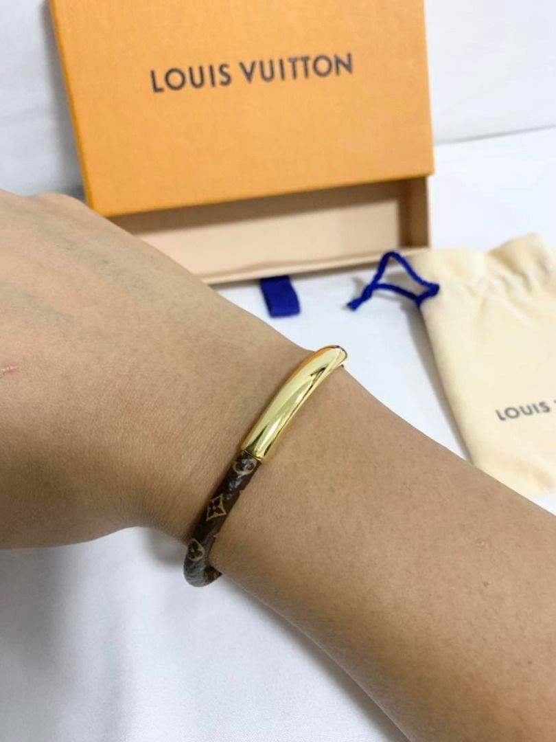 Pure lv bracelet clearance