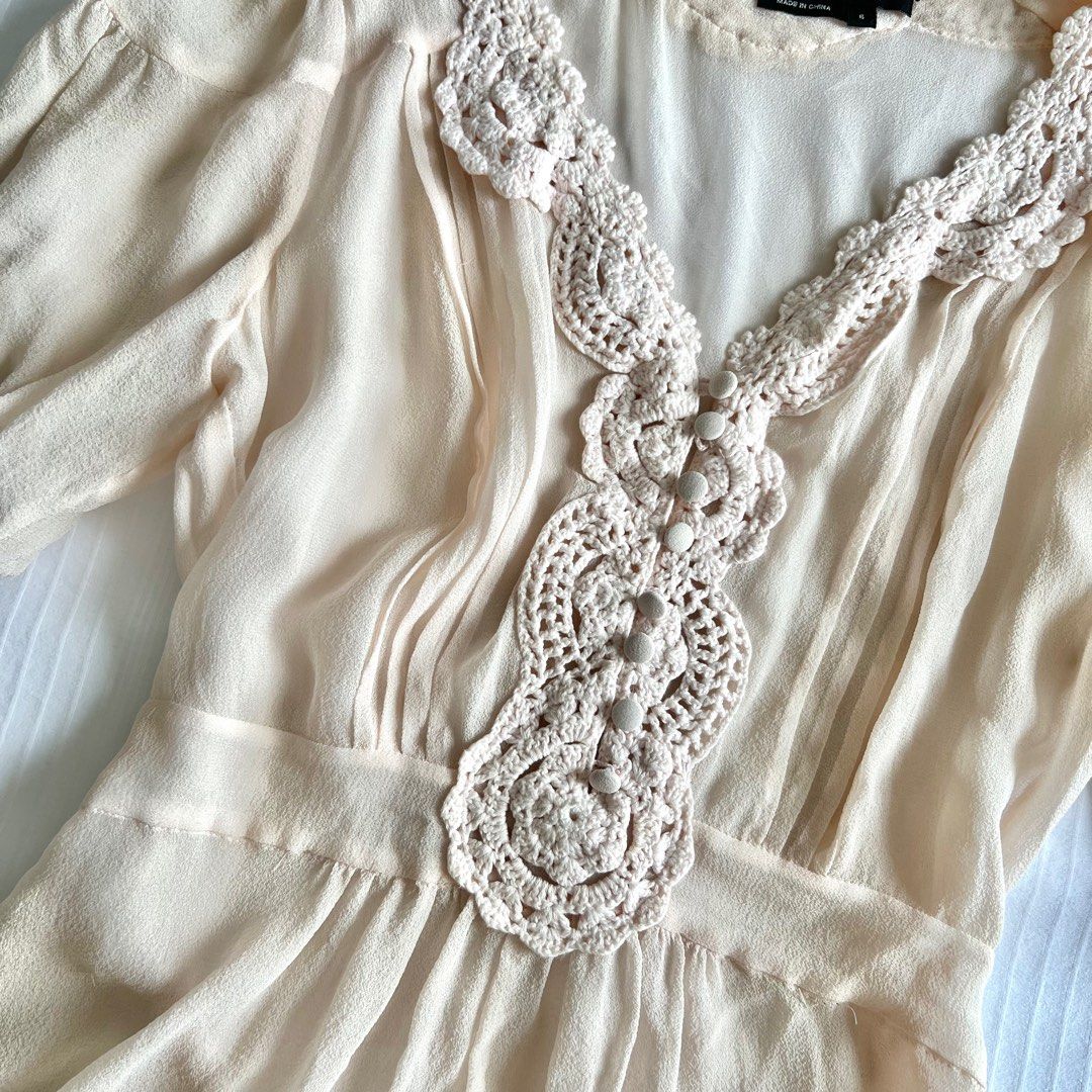 Bcbg lace 2025 top