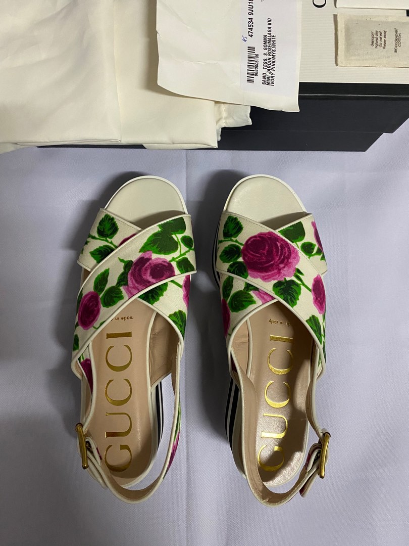 Gucci store sandals floral