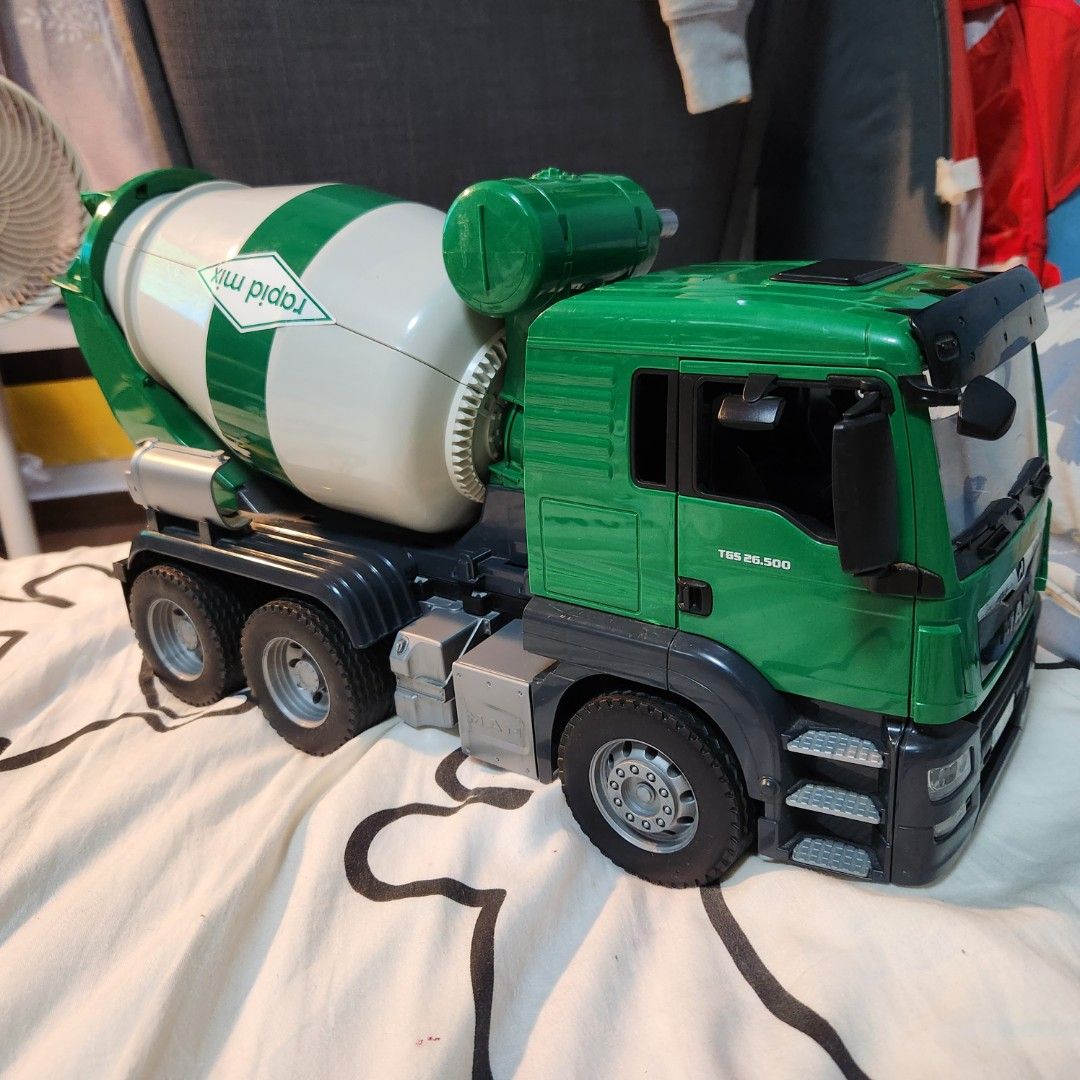 03710 bruder shop