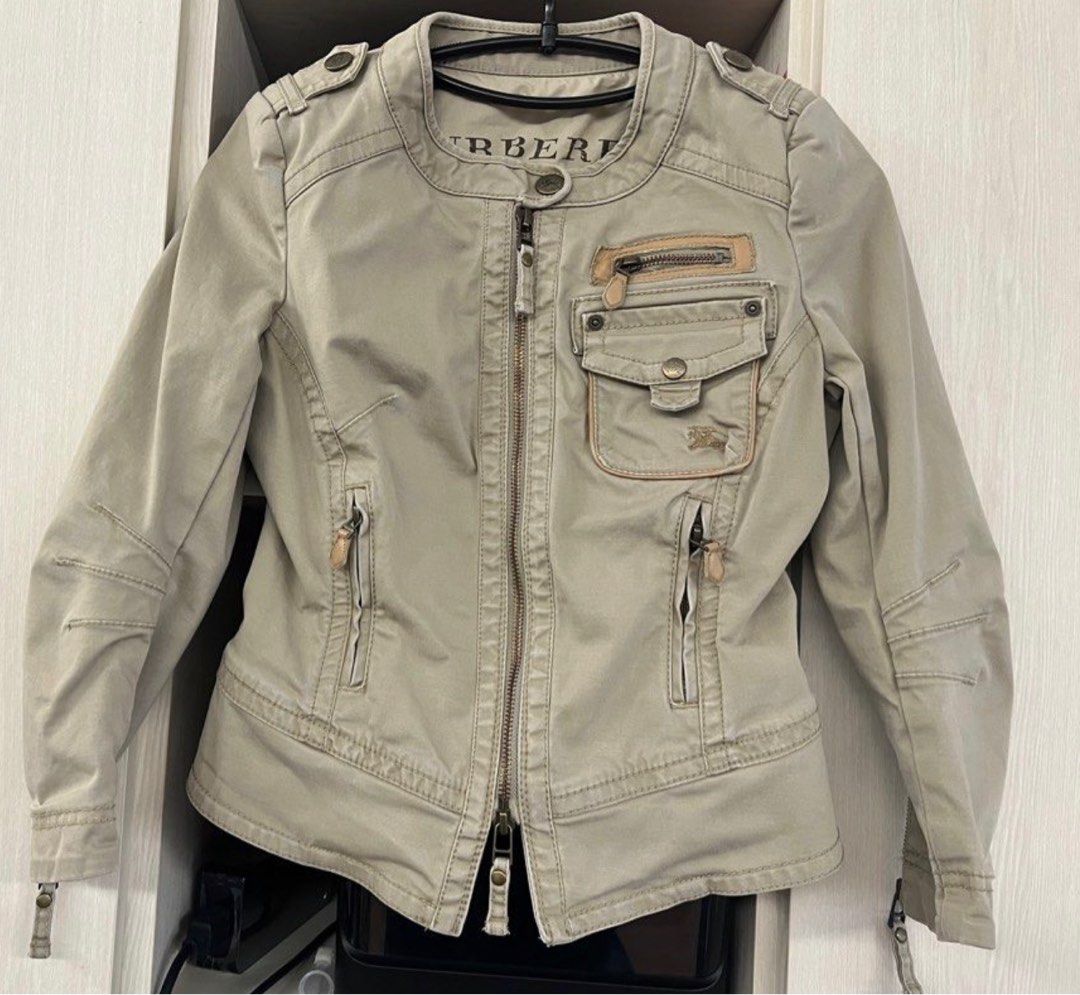 Burberry slim fit jacket xs for petite ladies