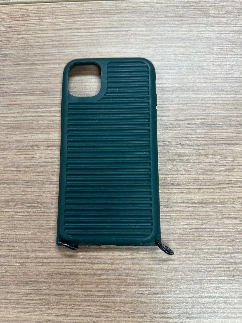Case Iphone 11 Original Zara Man, Telepon Seluler & Tablet, Aksesoris