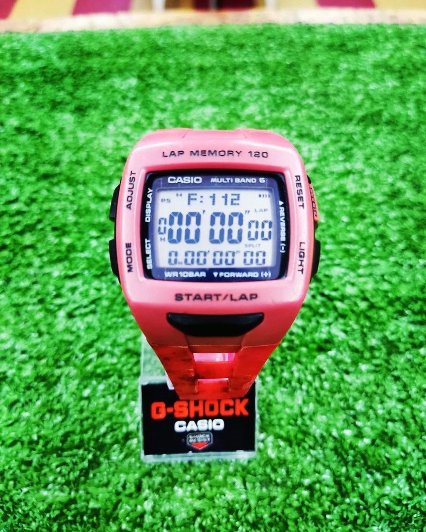 Casio PHYS (Category: Watches) located in Bayan Lepas. Submitted by mhxnsa (Listing ID 1223193344, Image 3). Description: Casio phys vintage watch. Works well. Light function. No beep. Overall good condition. DM for more info.