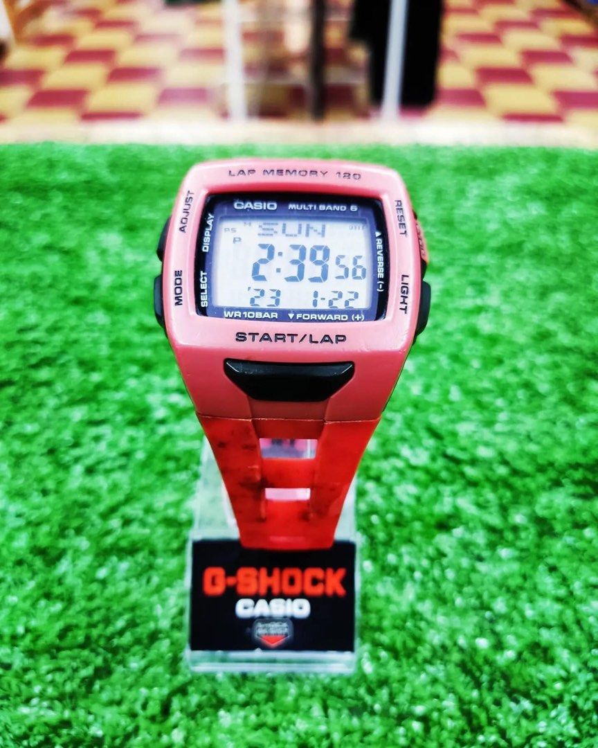 Casio PHYS (Category: Watches) located in Bayan Lepas. Submitted by mhxnsa (Listing ID 1223193344, Image 2). Description: Casio phys vintage watch. Works well. Light function. No beep. Overall good condition. DM for more info.