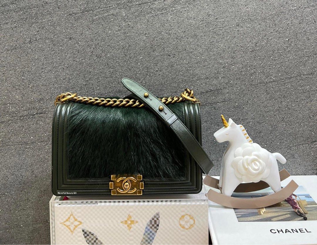 Chanel Boy Old Medium Dark Kaki with Goat Fur Bag in Antique GHW, Luxury,  Bags & Wallets on Carousell
