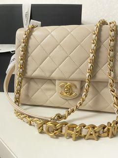 （分類：）位於 。 由 Loewe_Chloe 提交（商品編號 1222935460，圖片 1）。簡介： 。