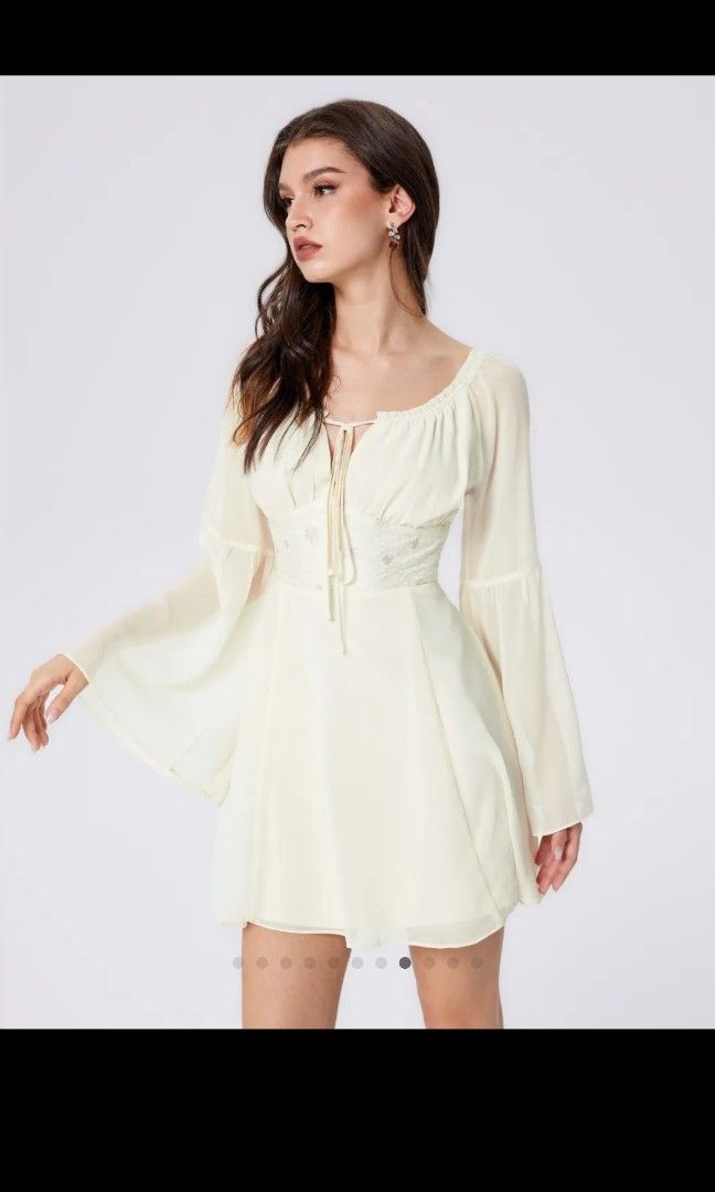 Chiffon bell top sleeve dress