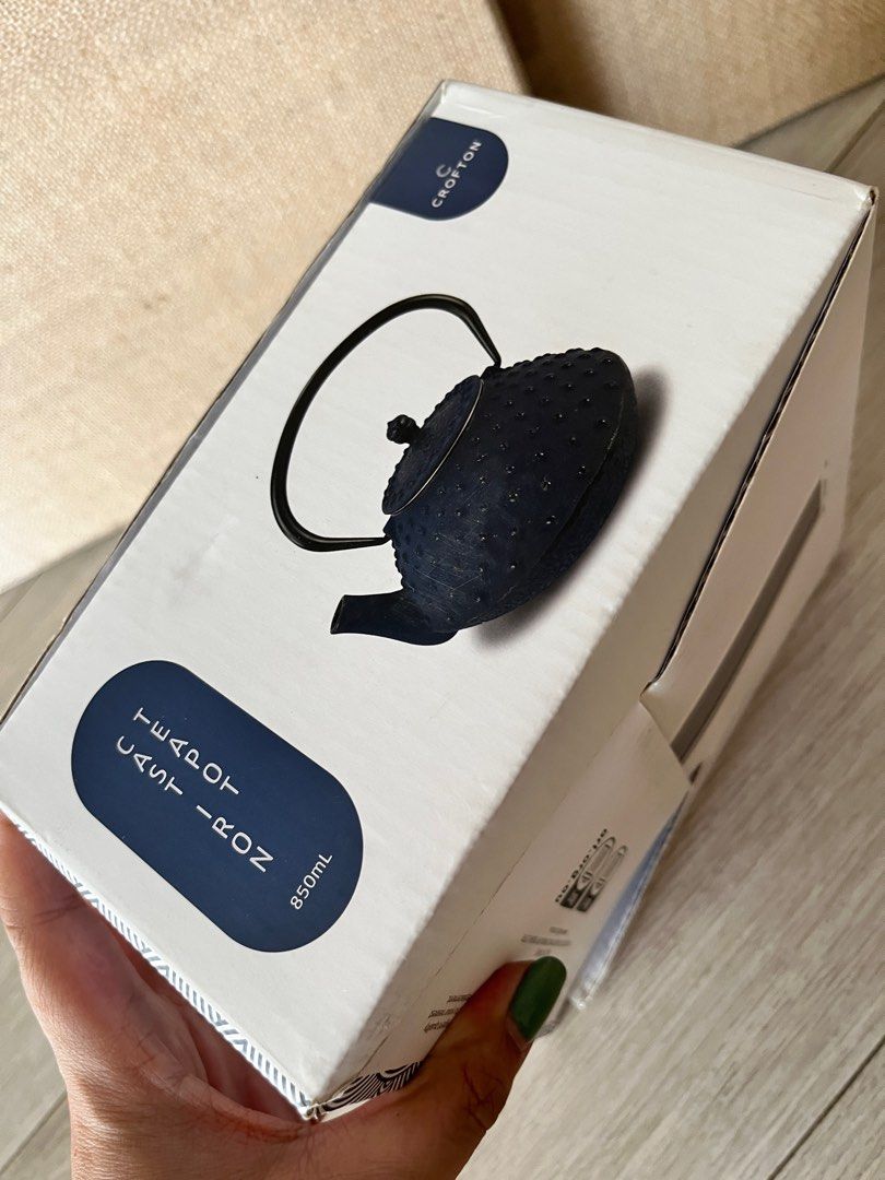 Crofton Cast Iron Teapot 850ml on Carousell