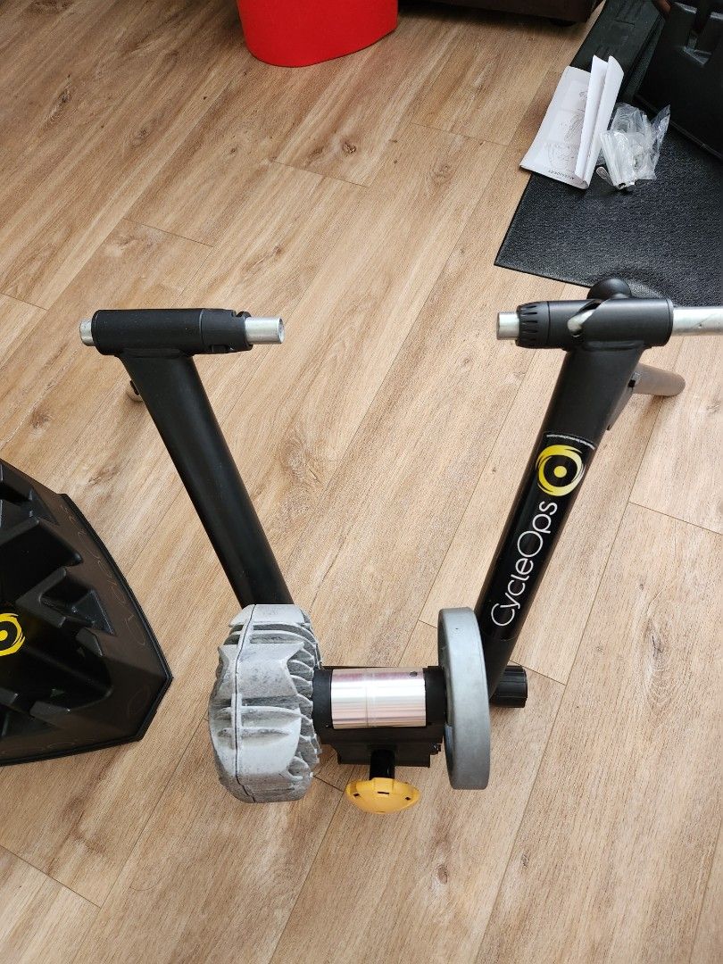 Cycleops wheel online block