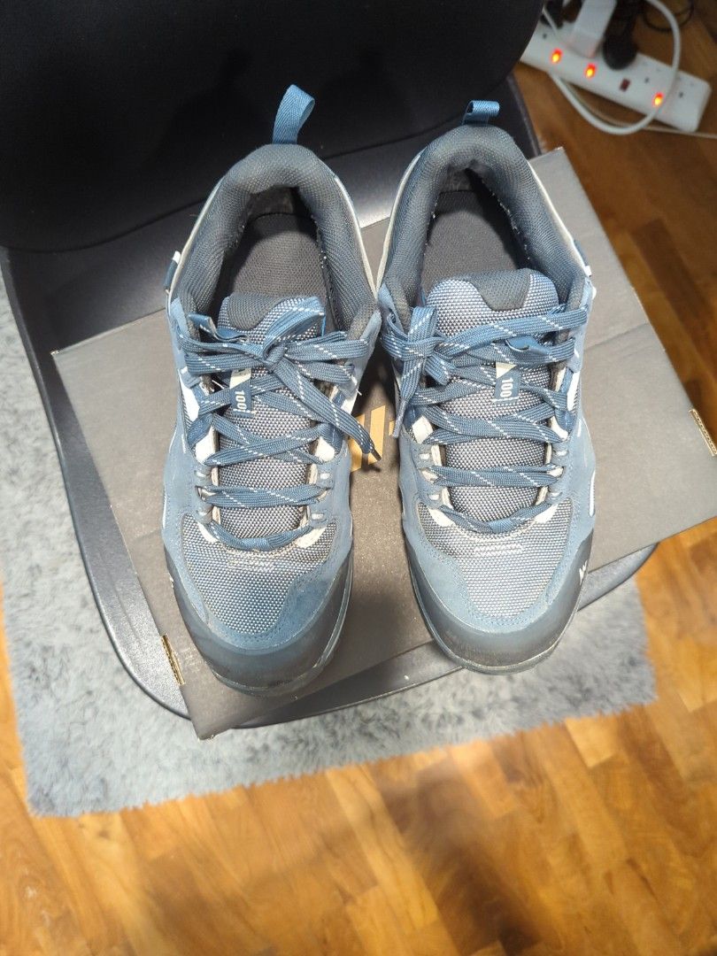 decathlon trek 100 shoes