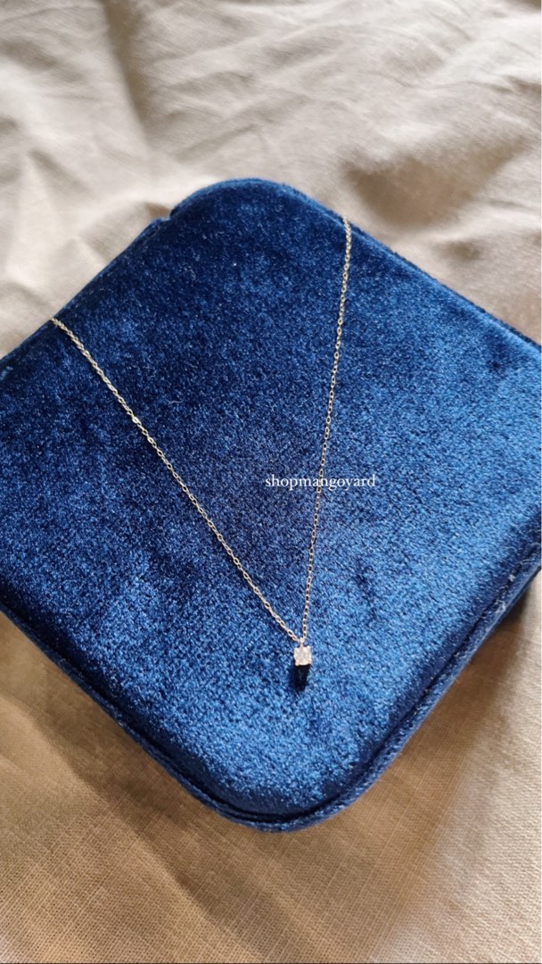 Square diamond necklace in adjustable 18k fine tauco chain on Carousell
