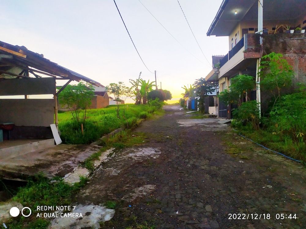 dijual_rumah_baru_dengan_konse_1679899085_5e84018f_progressive