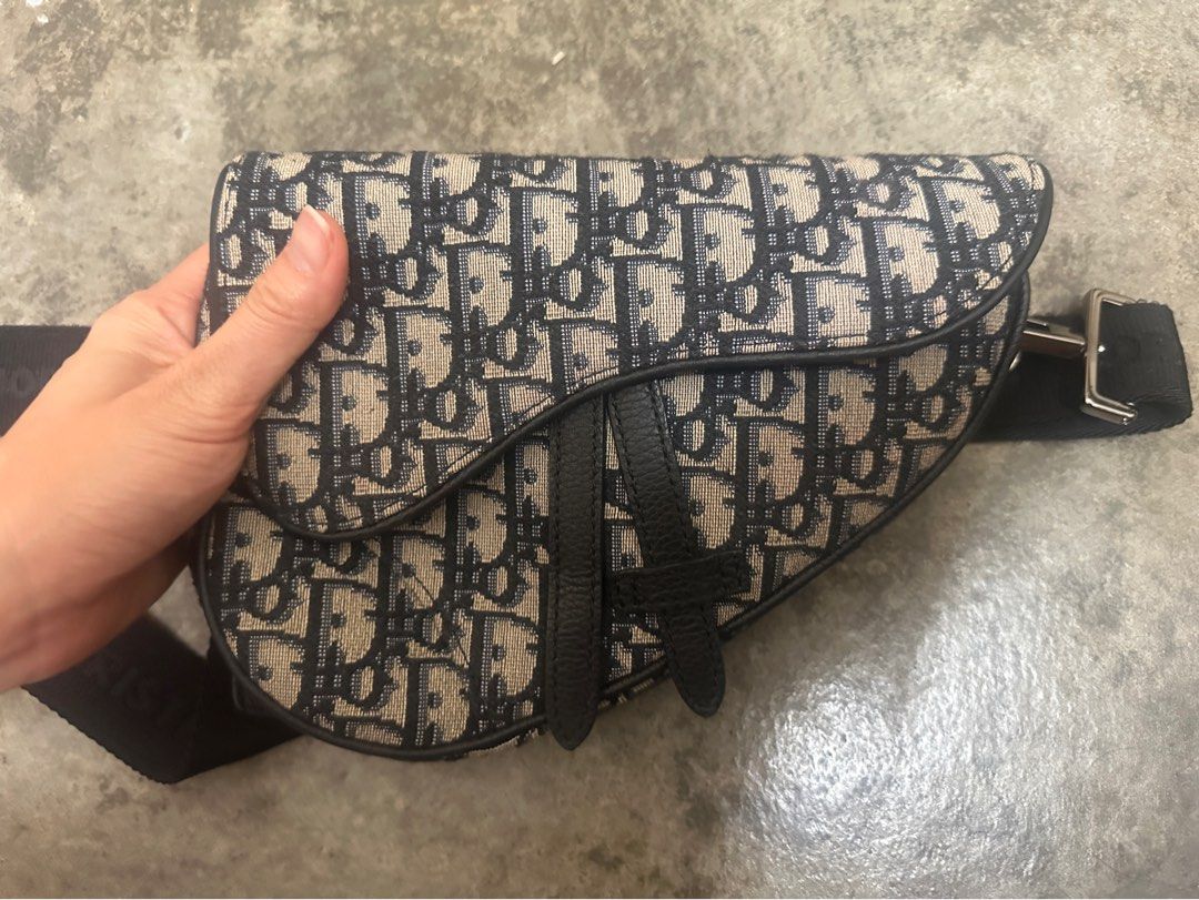 Christian dior oblique saddle bag on sale