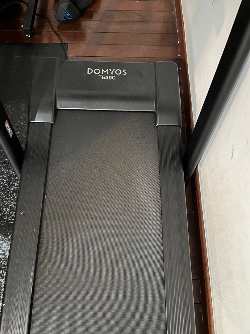 Domyos T540C treadmill, Sports Equipment, Exercise & Fitness, Cardio
