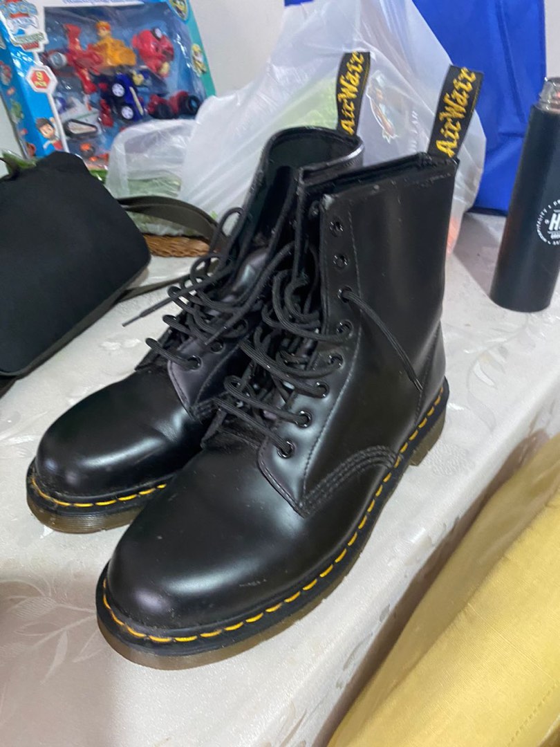 Dr Marten, Men's Fashion, Footwear, Boots on Carousell