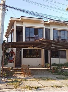 End Unit House & Lot in Las Piñas