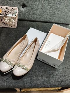 Flat shoes AGL Italy