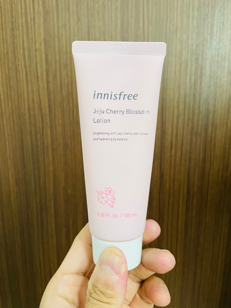 innisfree Jeju Cherry Blossom Lotion 100ml, Beauty & Personal Care