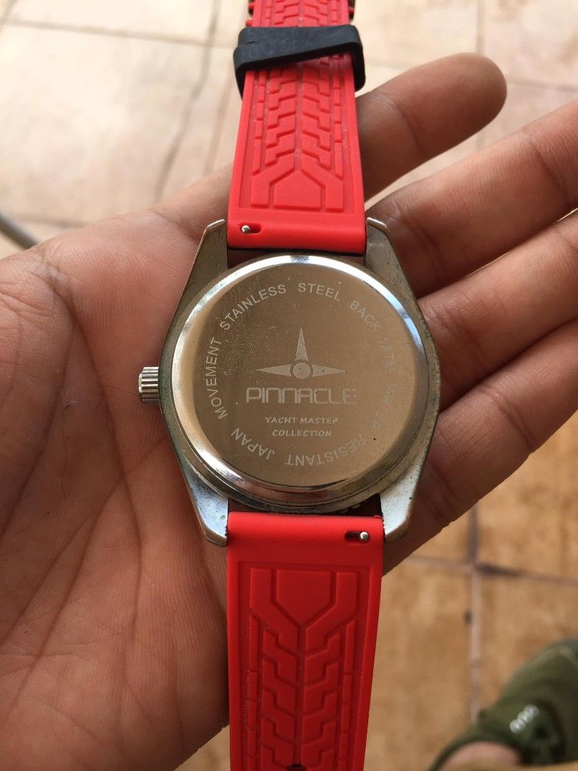 Pinnacle yacht outlet master watch