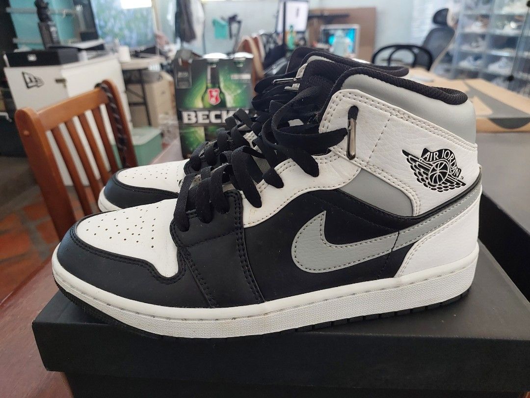 Jordan 1 Mid White Shadow (Category: Sneakers) located in Pasig City. Submitted by ej_13 (Listing ID 1223037695, Image 2). Description: 100% Legit Lightly Used nego.