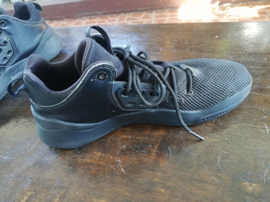 Jordan dna triple cheap black