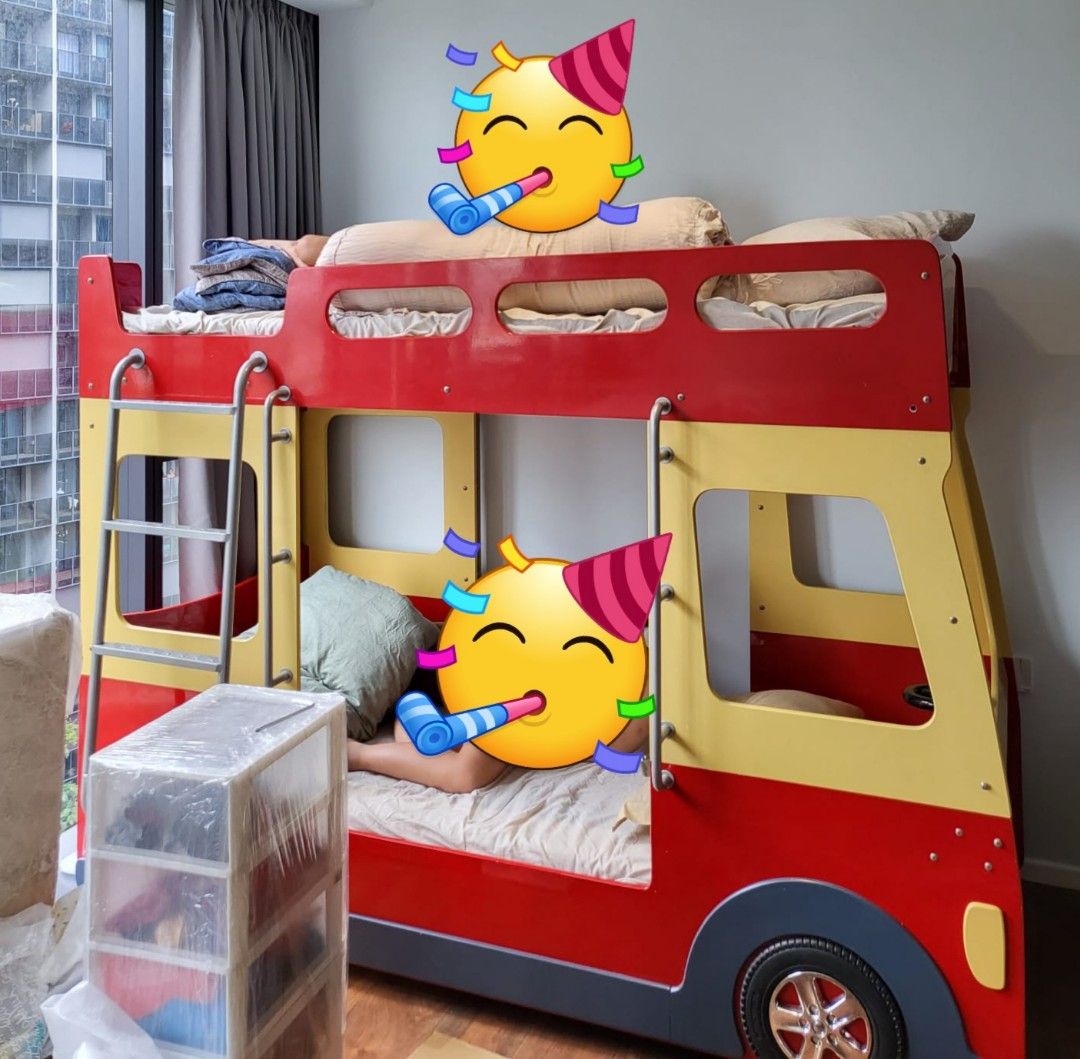 Kids best sale bus bed