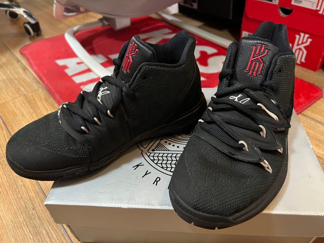 Nike Kyrie 5 Triple Black GS 4.5y