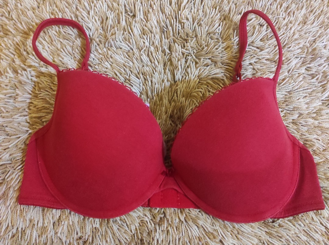 La Senza Bra 32D/34C, Women's Fashion, Undergarments & Loungewear on  Carousell