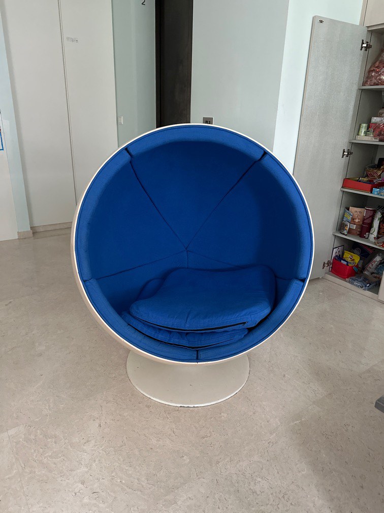 Large egg chair, Furniture & Home Living, Furniture, Chairs on Carousell