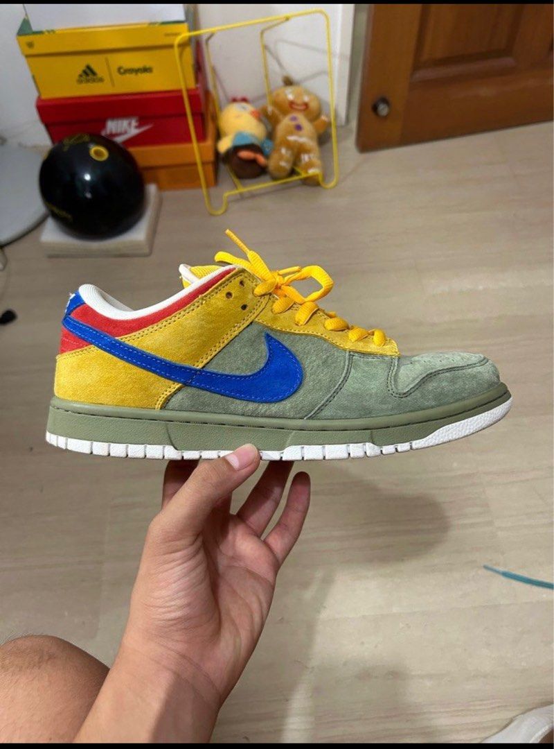 Who buys new arrivals used sneakers