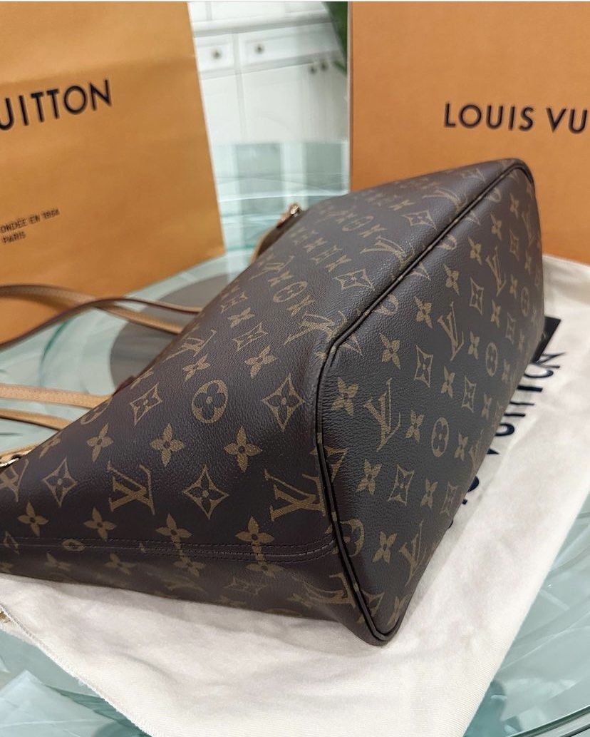 Louis Vuitton Neverfull MM Monogram 2014 with Bag, Pouch, Box and Dustbag  Harga 12.000.000 #lvneverfullmm